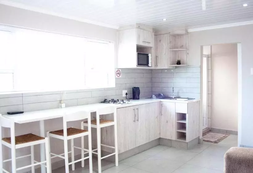 Majatalo Kelzane Self Catering