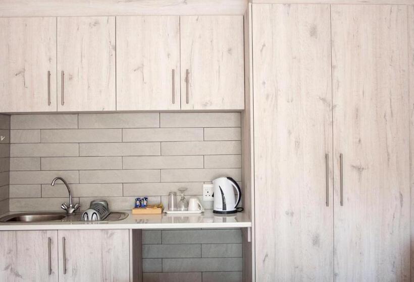 펜션 Kelzane Self Catering