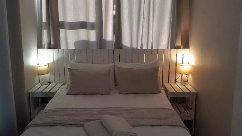 Majatalo Kelzane Self Catering