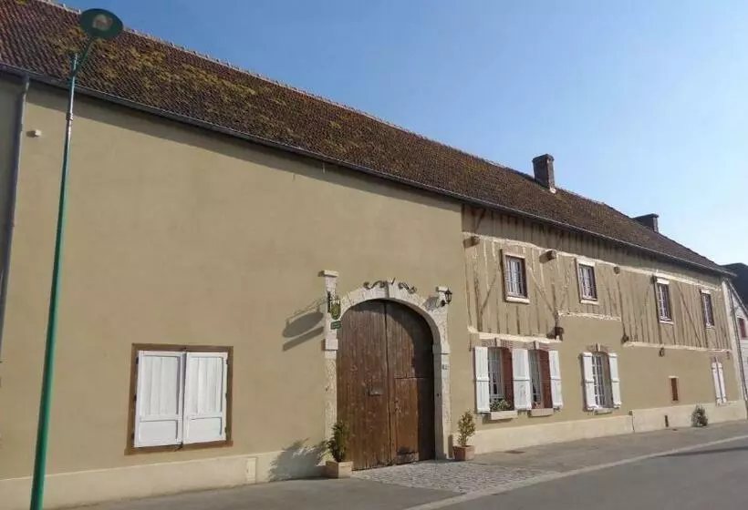 Aamiaismajoitus (B&B) Au Clos Des Colombages