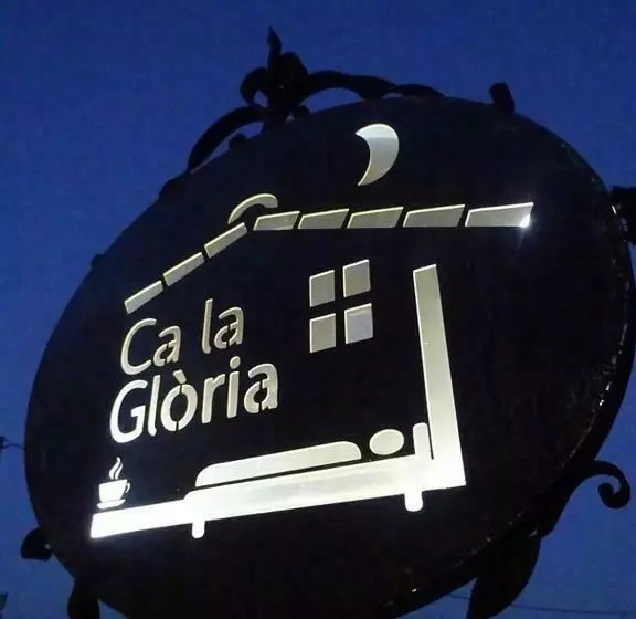 ベッドアンドブレックファースト Ca La Gloria