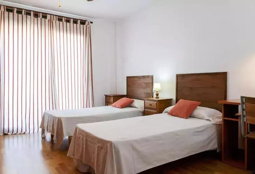 ベッドアンドブレックファースト Ca La Gloria