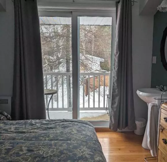 Aamiaismajoitus (B&B) Gite Du Lac Docteur