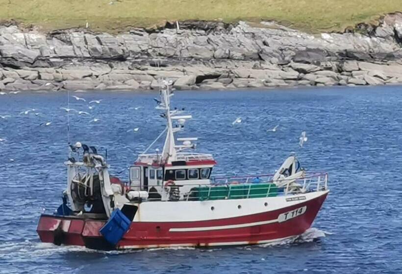 Horizon View Lodge Bed And Breakfast Glanleam Road Knightstown Valentia Island County Kerry V23 W447