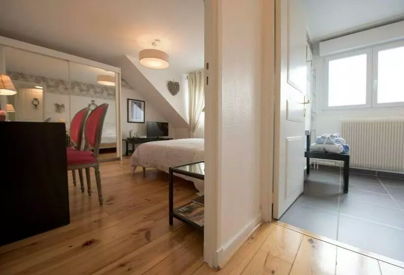 تختخواب و صبحانه La Rosière De Marcq