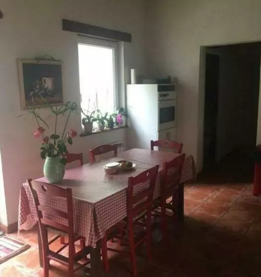 Aamiaismajoitus (B&B) La Tuilerie 1860