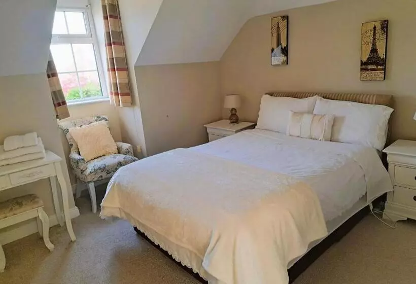 Aamiaismajoitus (B&B) Leabrook House