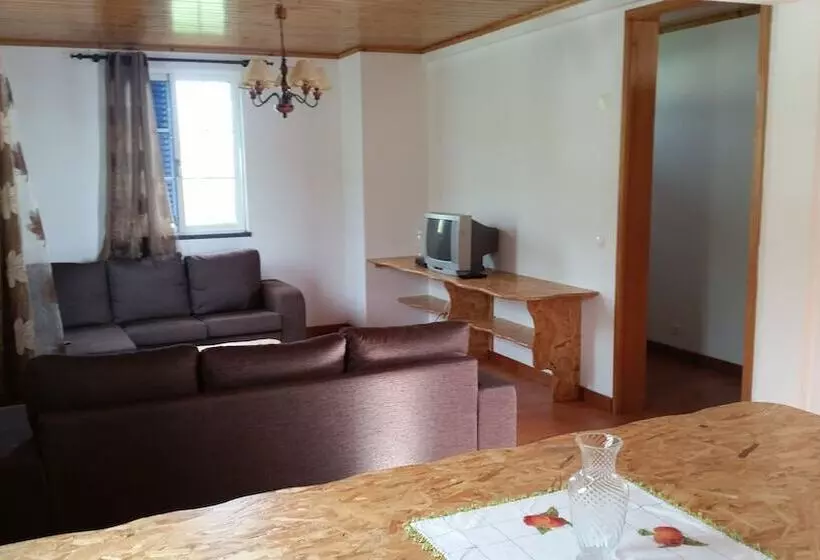 Guest House Host O Morro   Hostel