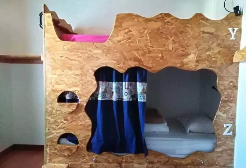 Guest House Host O Morro   Hostel