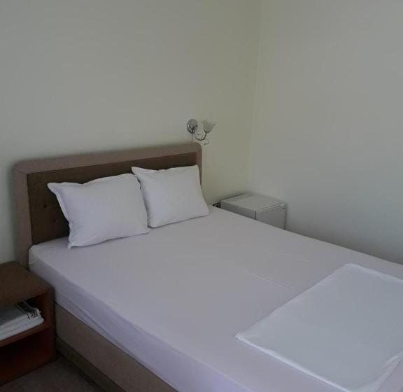 בית מלון כפרי хотел сандим