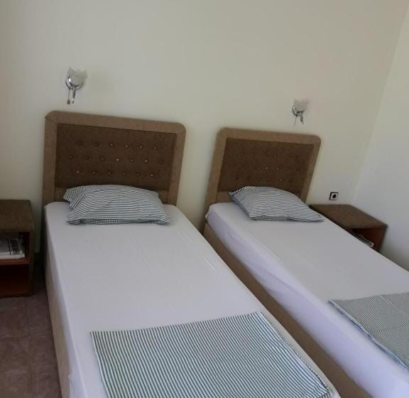 בית מלון כפרי хотел сандим