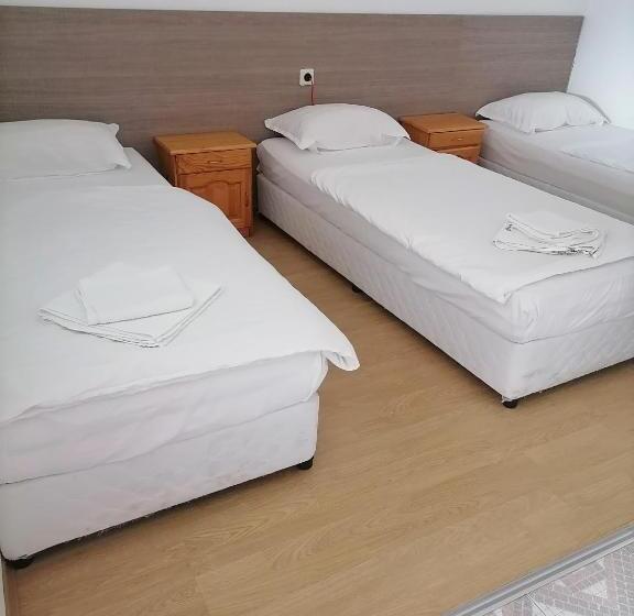 בית מלון כפרי хотел сандим