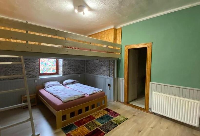 בית מלון כפרי Dobó Tanya