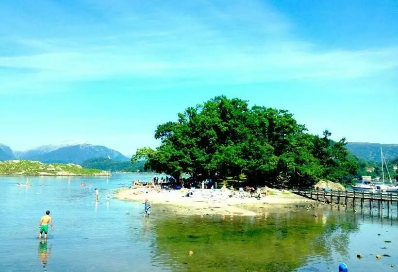 Hotelli Skånevik Fjord