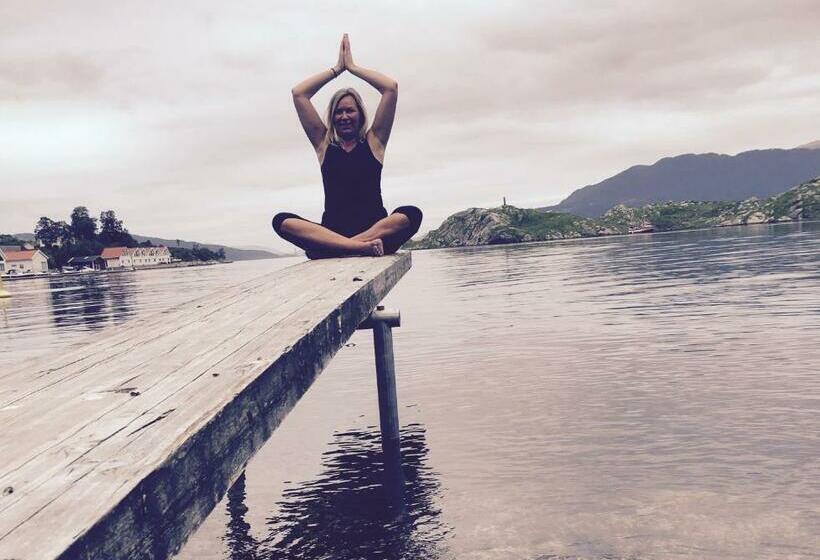 酒店 Skånevik Fjord