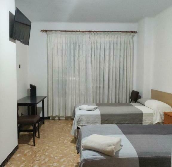 بنسيون Fonda Ca La Maria