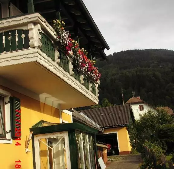 Majatalo Gästehaus Fuchs