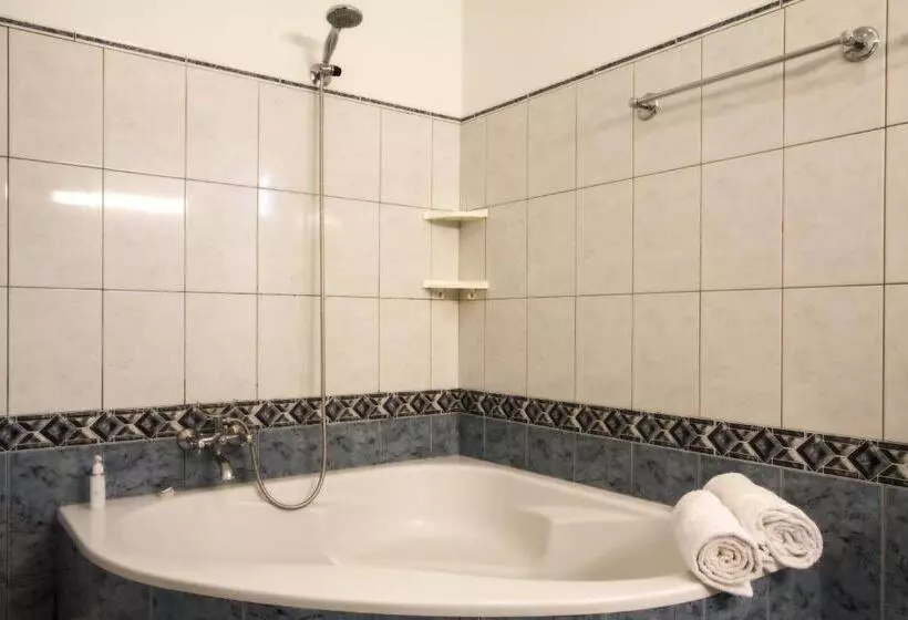 ペンション Sunset Sea Breeze