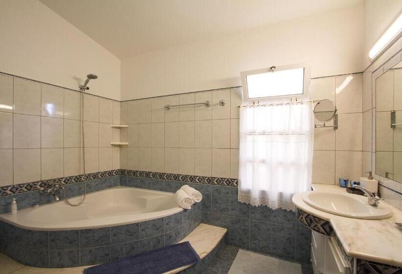 بنسيون Sunset Sea Breeze