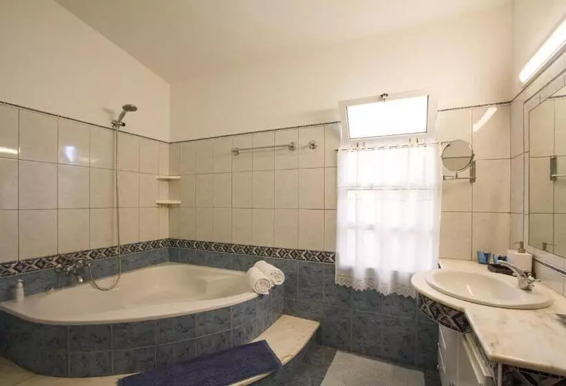 ペンション Sunset Sea Breeze