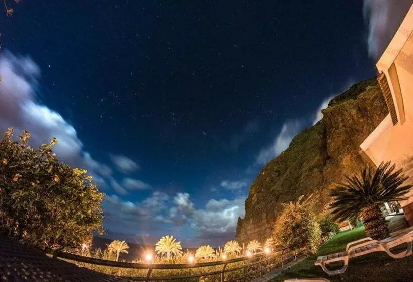 ペンション Sunset Sea Breeze