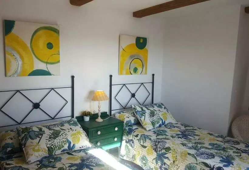 پانسیون Casa La Arracada