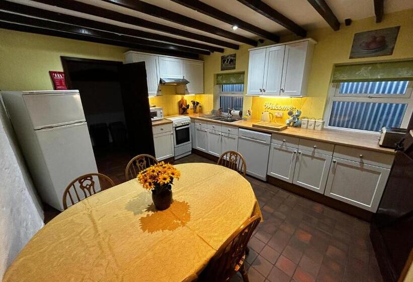 Ty Mawr At Bethania B&b Rooms And Crumble Cottage