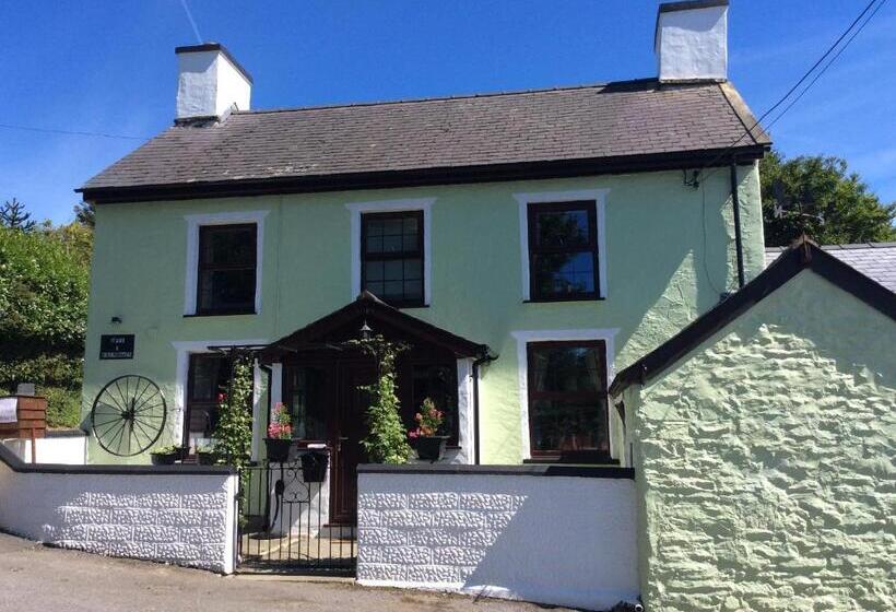 Ty Mawr At Bethania B&b Rooms And Crumble Cottage