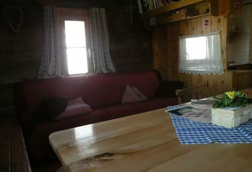 Retkeilymaja Hiasl Zirbenhütte