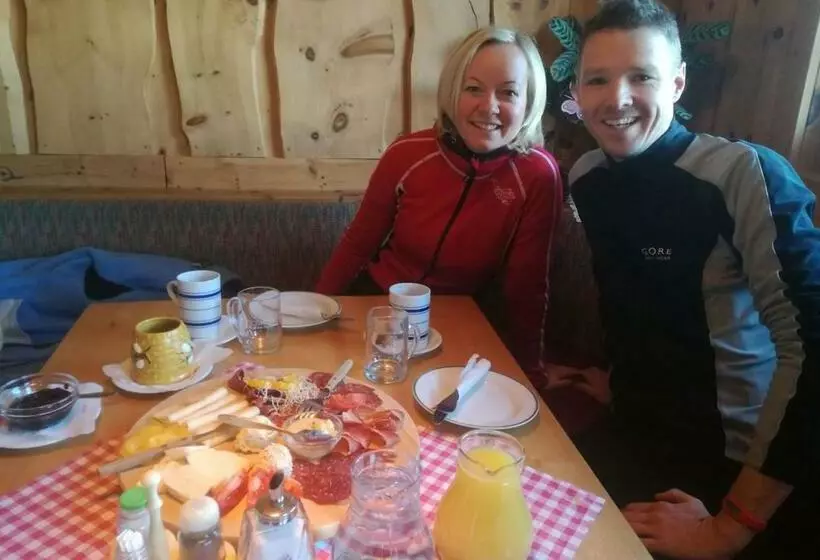 Retkeilymaja Hiasl Zirbenhütte