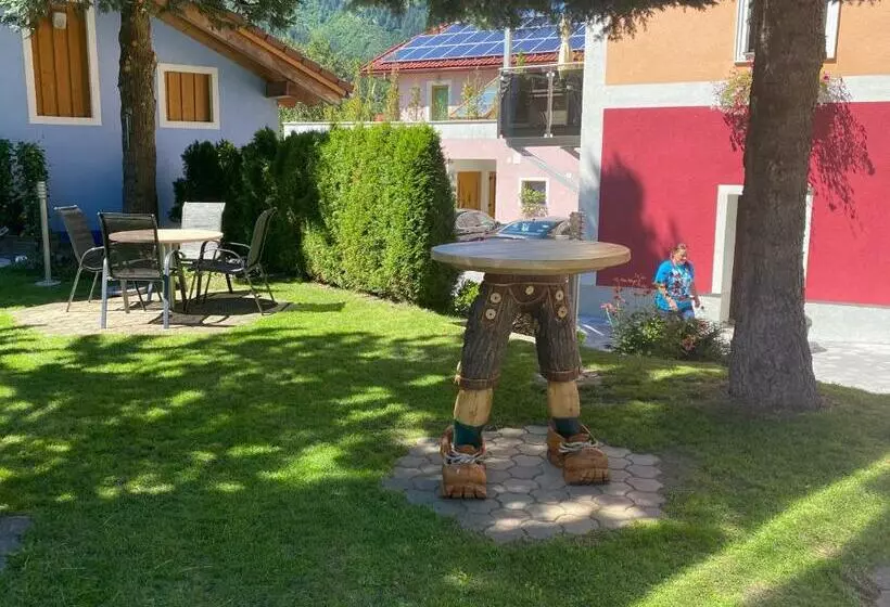 Retkeilymaja Leitner