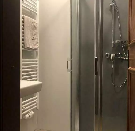 Retkeilymaja Leitner