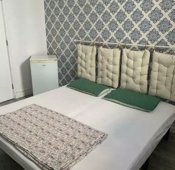 Aloha Hostel