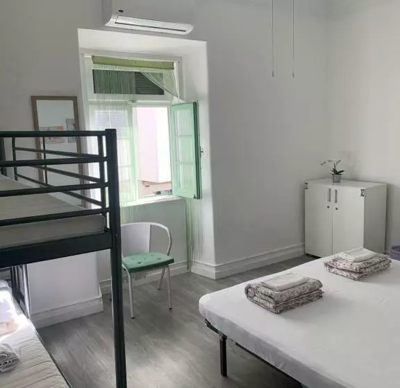 Aloha Hostel