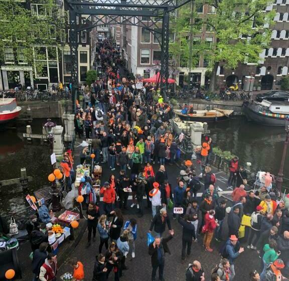 تختخواب و صبحانه Bridge Inn