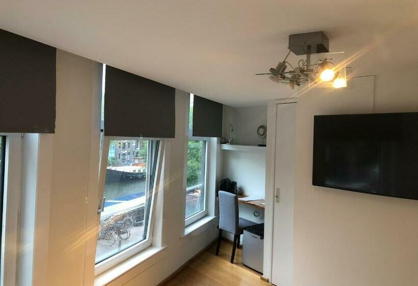 تختخواب و صبحانه Bridge Inn