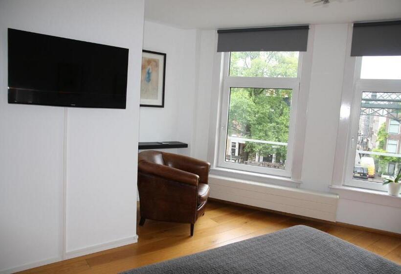 تختخواب و صبحانه Bridge Inn