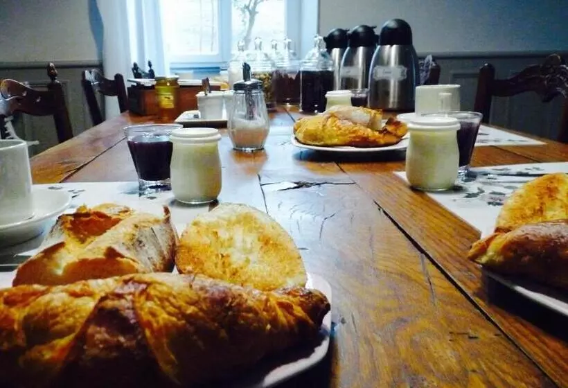 ベッドアンドブレックファースト Chez Lola Maison D Hôtes Corbières