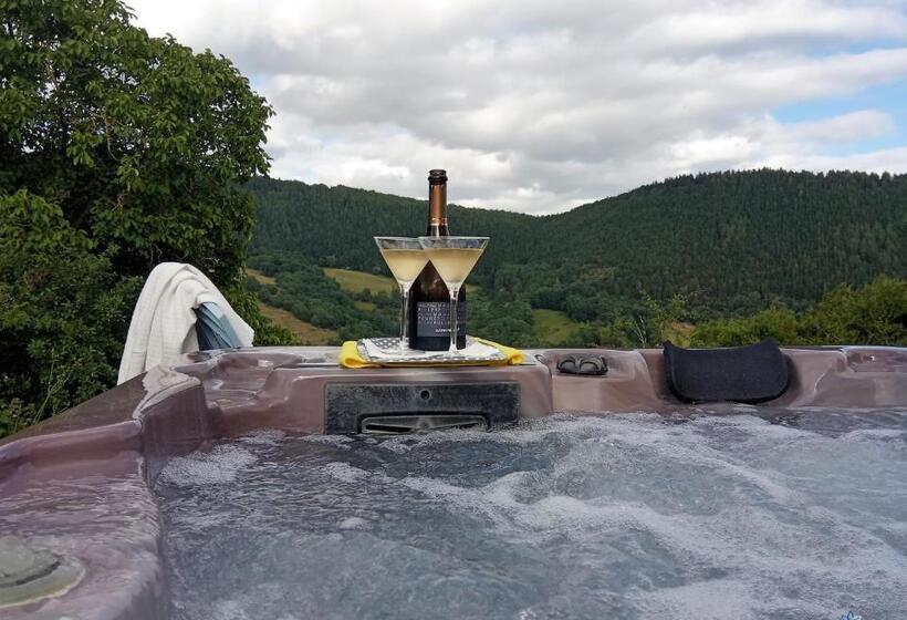 ベッドアンドブレックファースト La Villa Des Raspes Holistique Spa Adult Only