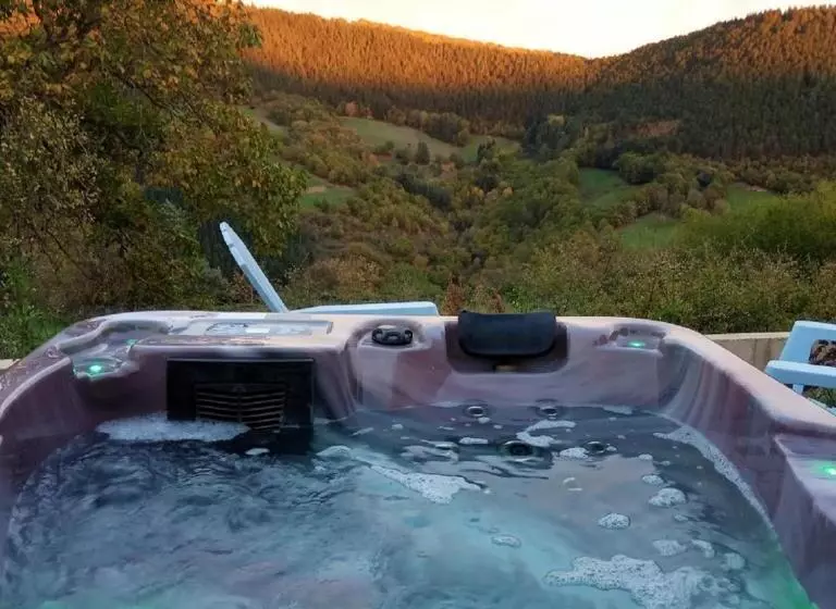 Aamiaismajoitus (B&B) La Villa Des Raspes   Holistique Spa   Adult Only