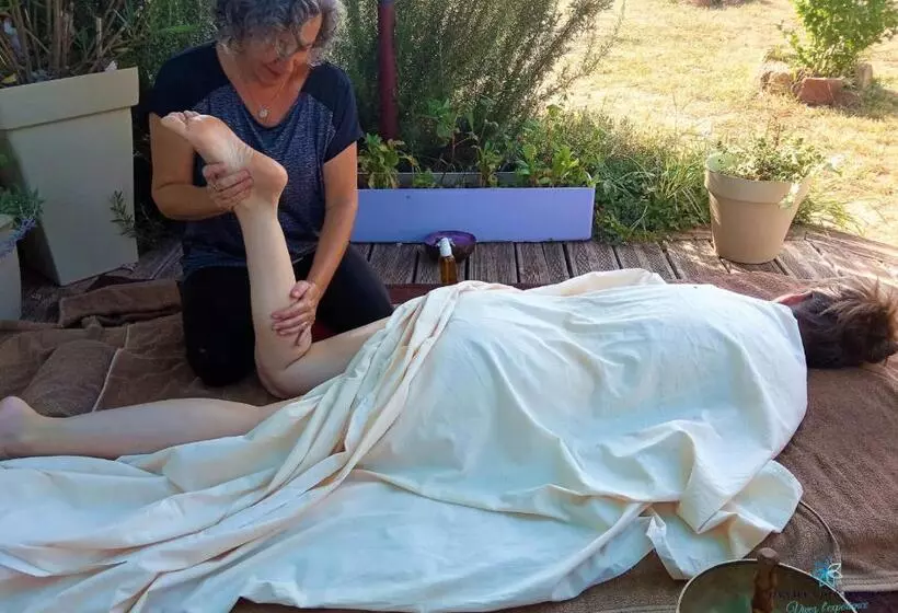 Aamiaismajoitus (B&B) La Villa Des Raspes   Holistique Spa   Adult Only