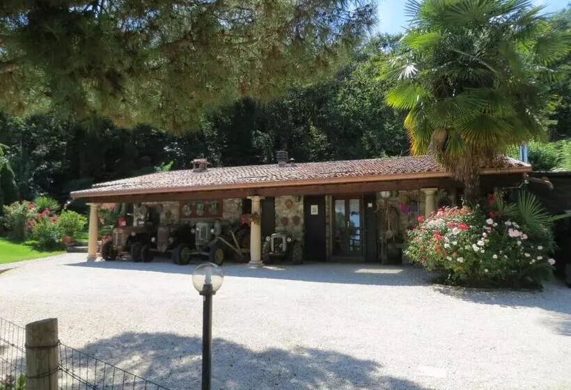 Aamiaismajoitus (B&B) Monte Lago