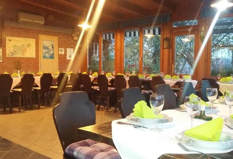 هتل Agroturism Jures