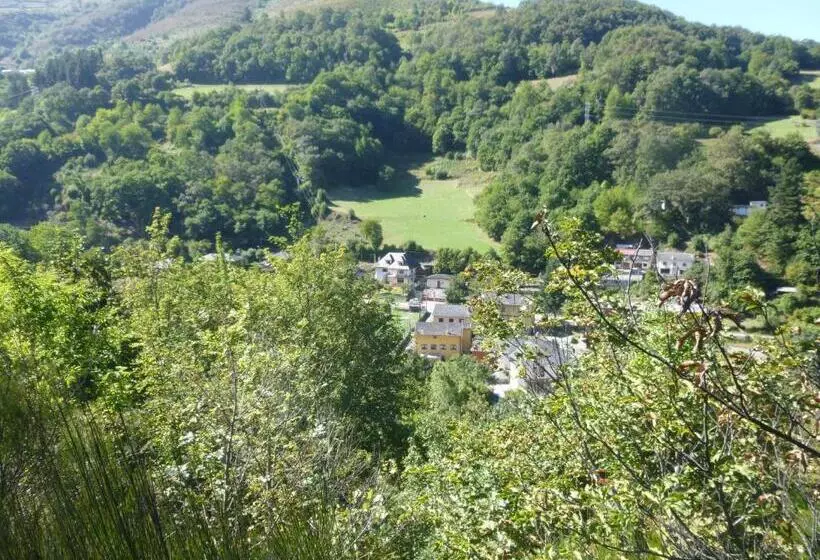 ホテル Rural La Pista