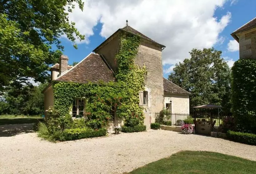 Majatalo Le Pigeonnier Colbert