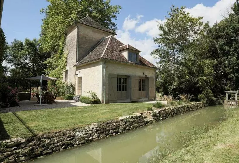 Majatalo Le Pigeonnier Colbert