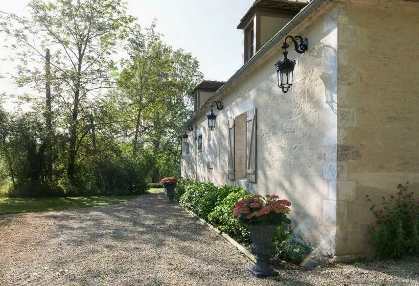 Majatalo Le Pigeonnier Colbert