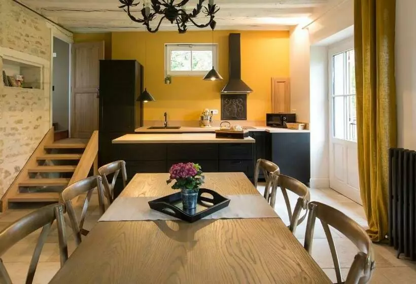 Majatalo Le Pigeonnier Colbert