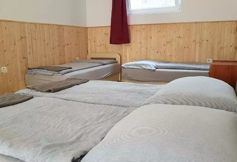 پانسیون Szatmári Vendégház