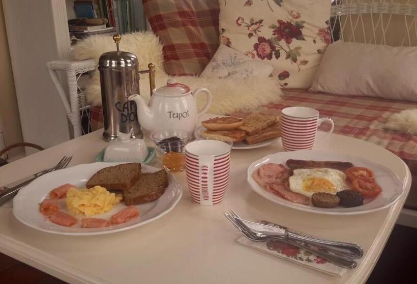 צימר Brook Lodge